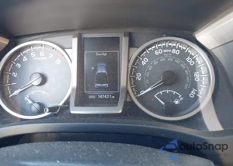 2017 Toyota Tacoma Sr5 V6 z USA, uszkodzony, nr VIN 3TMCZ5AN2HM095437